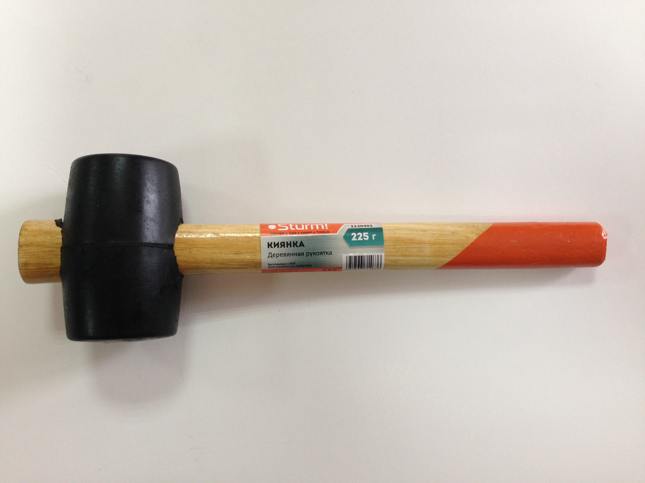 Киянка черная резина 340 г дер. рукоят. Sturm 1120402 