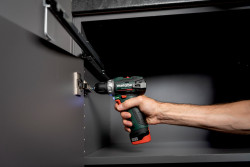 Акумуляторна дриль-шуруповерт Metabo PowerMaxx BS BL купити