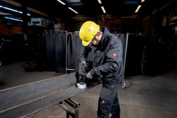 Акумуляторна дриль-шуруповерт Metabo BS 18 LTX-3 BL QI Metal купити