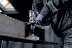 Акумуляторна дриль-шуруповерт Metabo BS 18 LTX-3 BL I Metal купити