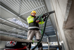 Аккумуляторний перфоратор Metabo KHA 18 LTX BL 40 в Україні