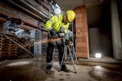 Акумуляторна кутова шліфувальна машина Metabo Set W 18 L BL 9-125 купити