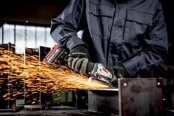 Акумуляторна кутова шліфувальна машина Metabo WB 18 LT BL 11-125 Quick заказать