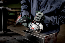 Акумуляторна кутова шліфувальна машина Metabo WVB 18 LT BL 11-115 Quick знижки