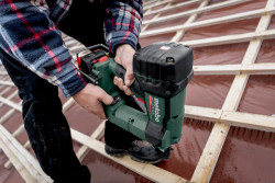 Акумуляторний гвоздяк Metabo NFR 18 LTX 90 BL в інтернет-магазині