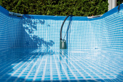 Акумуляторний заглибний насос і бочковий насос для дощової води Metabo TPF 18 LTX 2200 купить