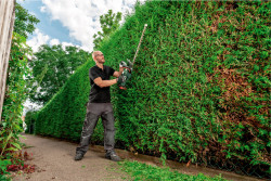 Акумуляторний кущоріз Metabo AHS 18-55 V в Украине