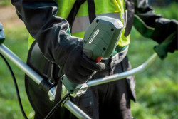 Акумуляторна мотокоса Metabo FSB 36-18 LTX BL 40 заказать