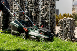 Акумуляторна газонокосарка Metabo RM 36-18 LTX BL 36 акция