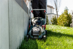 Акумуляторна газонокосарка Metabo RM 36-18 LTX BL 36 