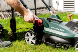 Акумуляторна газонокосарка Metabo RM 36-18 LTX BL 36 
