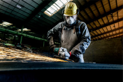 Кутова шліфувальна машина Metabo WE 26-230 MVT Quick купити