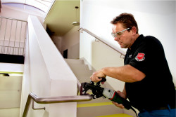 Стрічкова шліфувальна машина для труб Metabo RBE 9-60 Set купити