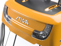 Підмітальна машина бензинова самохідна STIGA SWS600GE 