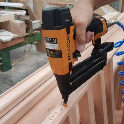 Пістолет штифтозабивний пневматичний BOSTITCH BT1855-E фото