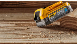 Набір акумуляторних батарей PowerStack DeWALT DCBP034E2 цена