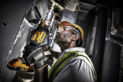 Багатофункціональний інструмент акумуляторний безщітковий DeWALT DCS356N ціна