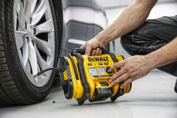 Компрессор повітряний акумуляторний DeWALT DCC018N не дорого