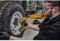 Гайковерт ударний акумуляторний безщітковий DeWALT DCF891N акция