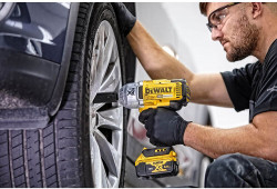 Гайковерт ударний акумуляторний безщітковий DeWALT DCF899N ціна