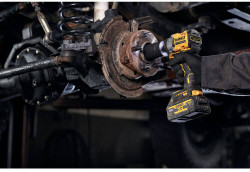 Гайковерт ударний акумуляторний безщітковий DeWALT DCF921P2G не дорого