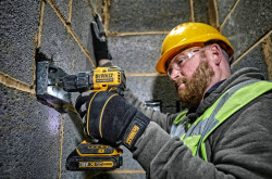 Дриль-шурупокрут акумуляторний безщітковий DeWALT DCD708D2T замовити