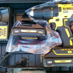 Дриль-шурупокрут акумуляторний безщітковий DeWALT DCD777L2T замовити