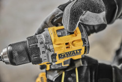 Дриль-шуруповерт аккумуляторний безщітковий DeWALT DCD800E2T в інтернет-магазині