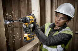 Дриль-шуруповерт аккумуляторний безщітковий DeWALT DCD800E2T акція