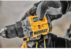 Дриль-шуруповерт акумуляторна безщіткова DeWALT DCD800P2T не дорого