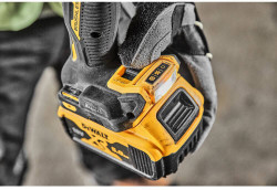 Дриль-шуруповерт акумуляторна безщіткова DeWALT DCD800P2T в интернет-магазине