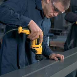 Дриль мережевий DeWALT DWD112S в Україні