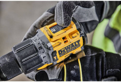 Дриль-шуруповерт аккумуляторна безщіткова ударна DeWALT DCD805E1T в інтернет-магазині