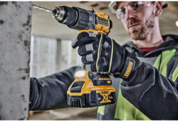 Дриль-шурупокрут акумуляторний безщітковий ударний DeWALT DCD805P2T не дорого