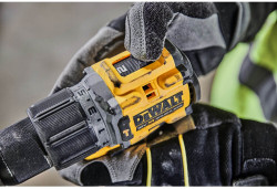 Дриль-шурупокрут акумуляторний безщітковий ударний DeWALT DCD805P2T в інтернет-магазині