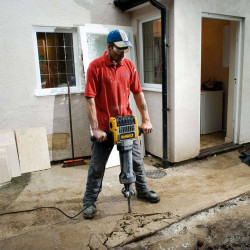 Молоток відбійний мережевий DeWALT D25981 акция