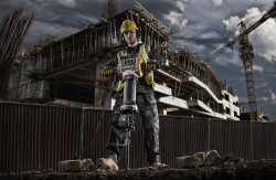 Молоток відбійний мережевий DeWALT D25981K акция