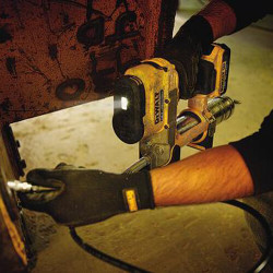 Пістолет масляний акумуляторний DeWALT DCGG571NK в Україні