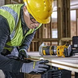 Фрезер акумуляторний безщітковий DeWALT DCW604P2 не дорого