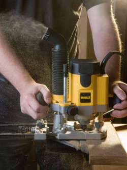 Фрезер мережевий DeWALT DW621KT ціна