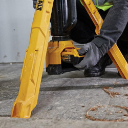 Ліхтар світлодіодний акумуляторний DeWALT DCL079 ціна