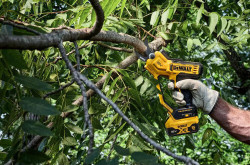 Ножниці садові - секатор акумуляторний DeWALT DCMPP568P1 - фото №7 Ножниці садові - секатор акумуляторний DeWALT DCMPP568P1 в интернет-магазине