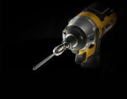 Набір біт і насадок DeWALT DT70538T не дорого