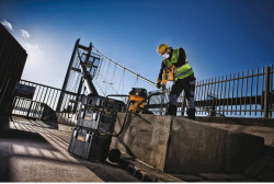 Бур з пустотілим стволом DeWALT DT60340 в Україні