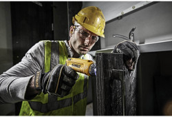 Викрутка аккумуляторна DeWALT DCF680G2 в інтернет-магазині