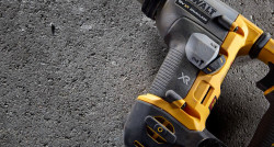 Перфоратор акумуляторний безщітковий SDS PLUS DeWALT DCH172NT Arsenal Grand