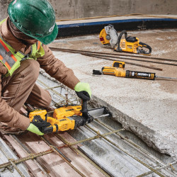 Перфоратор акумуляторний безщітковий SDS-Plus DeWALT DCH263N фото
