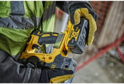 Перфоратор акумуляторний безщітковий SDS-Plus DeWALT DCH274N не дорого
