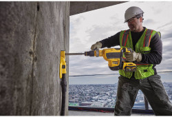 Перфоратор акумуляторний безщітковий SDS-MAX DeWALT DCH614N цена