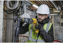 Перфоратор мережевий SDS-Plus DeWALT D25134K фото